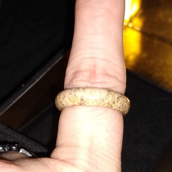 Stone ring - Picture 3 of 3
